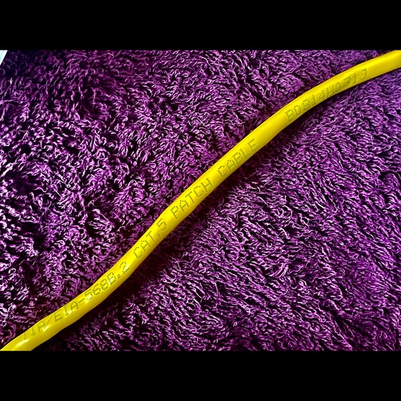 AWM TIA/EIA-568B.2 Patch Cable style 2835 30v + ‘IN-LINE-COUPLIER’ - Picture 2 of 4